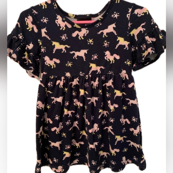 🌞2/15$ Magical Unicorn Print Kids Tee - Black - Picture 1 of 2